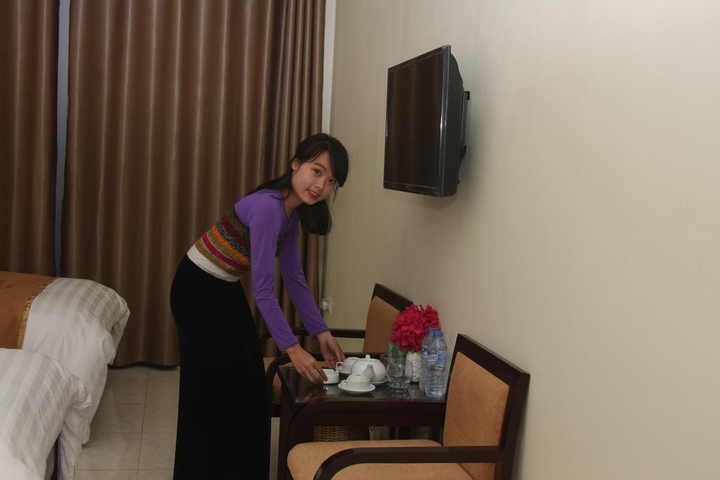 Khoa Thanh Hotel Hoa Binh Exterior photo